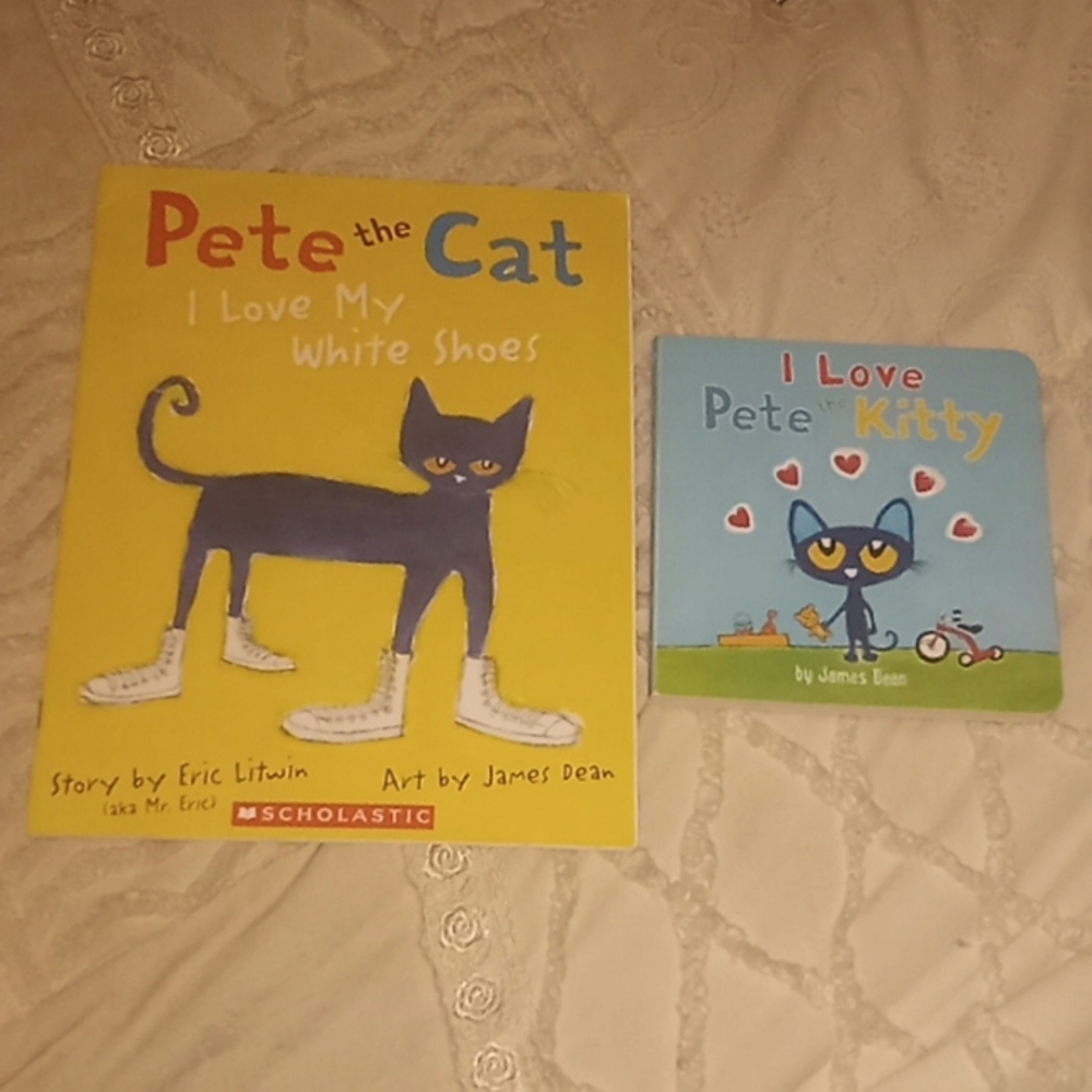 Scholastic Pete the Cat Book Bundle 1 Paperback 1 Hardcopy